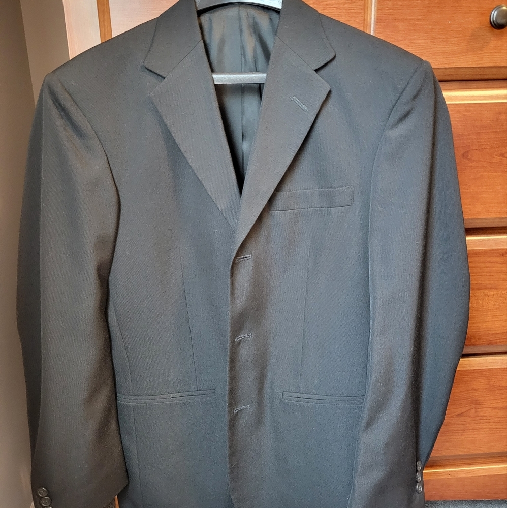 Men's Black Suit Jacket - 34S - City Streets Custom Fit Suits - Like New